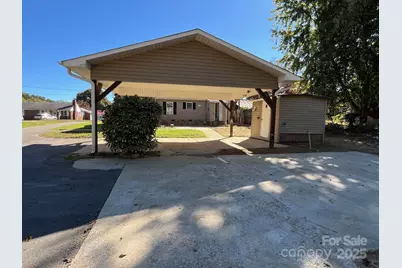 29 E Mitchell Street, Old Fort, NC 28762 - Photo 25