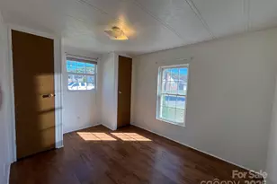 29 E Mitchell St, Old Fort, NC 28762 - Photo 15