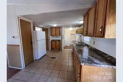 29 E Mitchell Street, Old Fort, NC 28762 - Photo 17