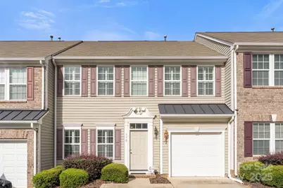 370 Battery Circle #20, Clover, SC 29710 - Photo 3