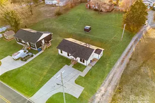 177 Duke St, Granite Falls, NC 28630 - Photo 3