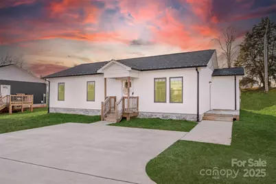 177 Duke Street, Granite Falls, NC 28630 - Photo 1