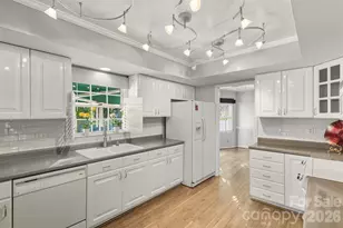 207 N Milford Dr, Salisbury, NC 28144 - Photo 5