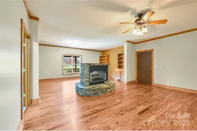 80 Oak Meadow Lane, Hendersonville, NC 28792 - Photo 7