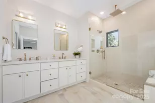 2001 Renner St, Charlotte, NC 28216 - Photo 13