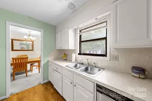 10520 Misty Ridge Ln, Charlotte, NC 28277 - Photo 5