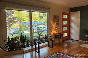 1235 Pinebrook Cir, Hendersonville, NC 28739 - Photo 5