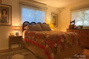 1235 Pinebrook Cir, Hendersonville, NC 28739 - Photo 21