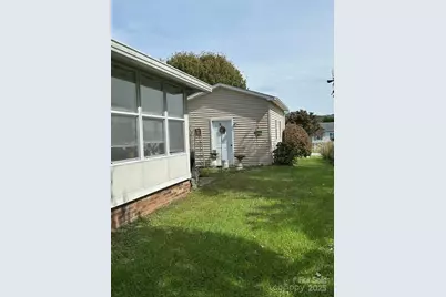 308 Riverwind Drive, Hendersonville, NC 28739 - Photo 7