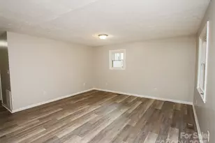 3630 Durham Ln, Charlotte, NC 28269 - Photo 11