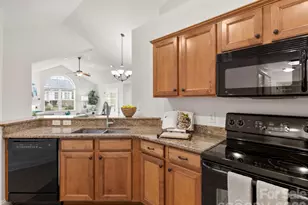 92 Mountain Meadow Cir, Weaverville, NC 28787 - Photo 5