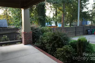 2014 Rozzelles Ferry Rd, Charlotte, NC 28208 - Photo 3