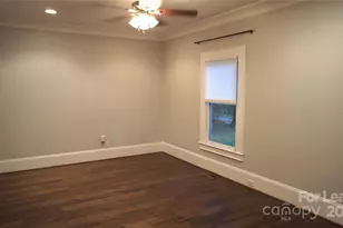 2014 Rozzelles Ferry Rd, Charlotte, NC 28208 - Photo 7