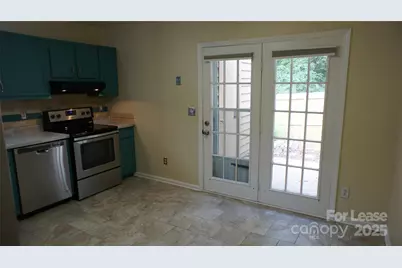 8306 Summerglen Circle, Charlotte, NC 28227 - Photo 11