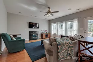 1266 Lange Ct, Fort Mill, SC 29715 - Photo 5