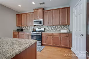 1266 Lange Ct, Fort Mill, SC 29715 - Photo 9