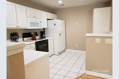 10643 Greyhound Drive, Charlotte, NC 28269 - Photo 7