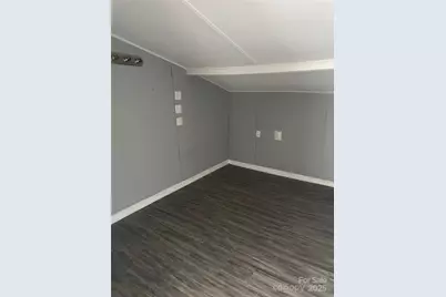 930 Mauney Avenue E, Gastonia, NC 28054 - Photo 5