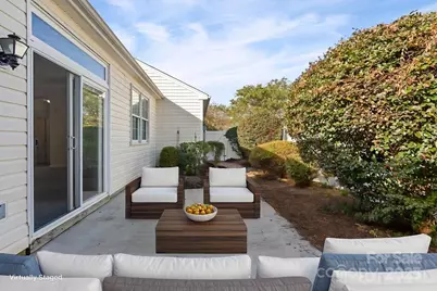 8663 Meadowmont View Drive, Charlotte, NC 28269 - Photo 5