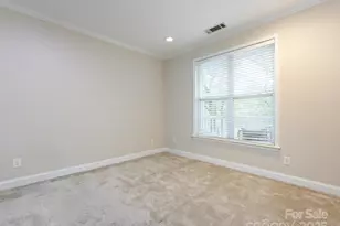 1000 E Woodlawn Rd, Charlotte, NC 28209 - Photo 23