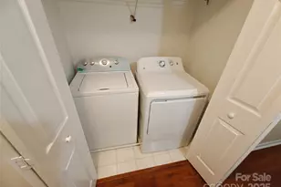 8031 Stoneham Ct, Matthews, NC 28105 - Photo 15