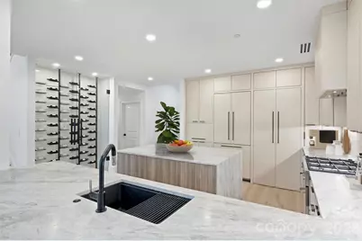 435 S Tryon Street #301, Charlotte, NC 28202 - Photo 11