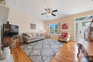 19 Heron Cove Loop, Hickory, NC 28601 - Photo 7