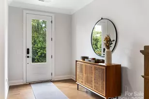 2555 Deacon Ave, Charlotte, NC 28204 - Photo 3