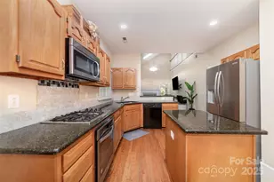 6401 Morningsong Ln, Charlotte, NC 28269 - Photo 17