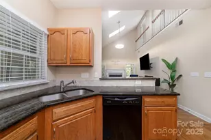 6401 Morningsong Ln, Charlotte, NC 28269 - Photo 21