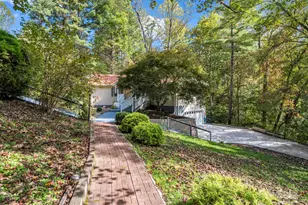 204 Pine Berry Cir, Hendersonville, NC 28739 - Photo 29