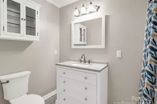 204 Pine Berry Cir, Hendersonville, NC 28739 - Photo 15