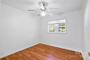 14 Luckenbach Dr, Fairview, NC 28730 - Photo 9