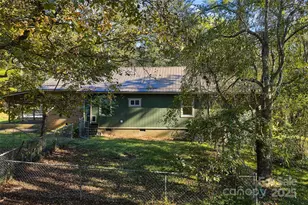 14 Luckenbach Dr, Fairview, NC 28730 - Photo 17