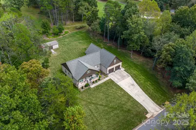 4850 Woodwinds Drive NE, Hickory, NC 28601 - Photo 37