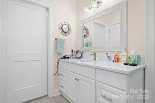 4850 Woodwinds Dr NE, Hickory, NC 28601 - Photo 17