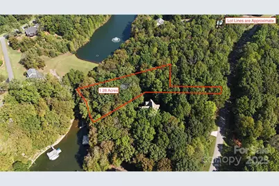 204 S Harbor Watch Drive, Statesville, NC 28677 - Photo 9