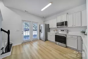 212 Township Dr, Fort Mill, SC 29715 - Photo 9