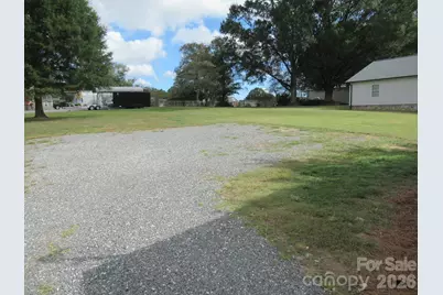 1109 E Main Street, Maiden, NC 28650 - Photo 21