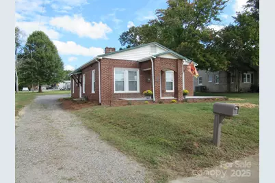 1109 E Main Street, Maiden, NC 28650 - Photo 3