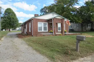 1109 E Main St, Maiden, NC 28650 - Photo 3