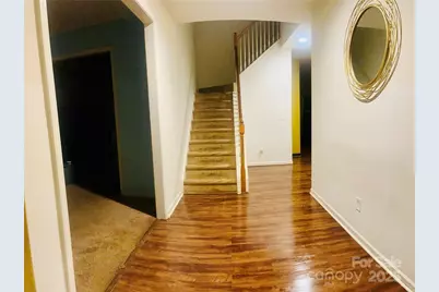 5502 Freestone Drive, Charlotte, NC 28216 - Photo 5