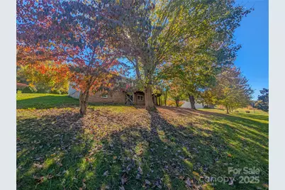 117 River Look Drive, Burnsville, NC 28714 - Photo 7