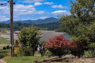 117 River Look Dr, Burnsville, NC 28714 - Photo 5