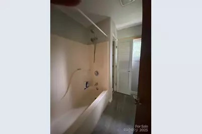 112 Justice Road, Marion, NC 28752 - Photo 5