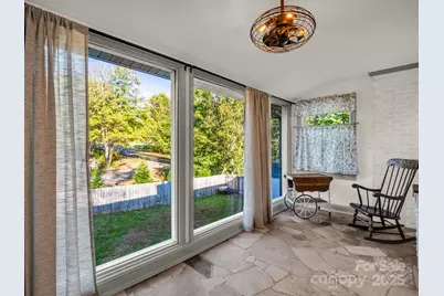 2115 N Stoney View Court, Hendersonville, NC 28792 - Photo 19