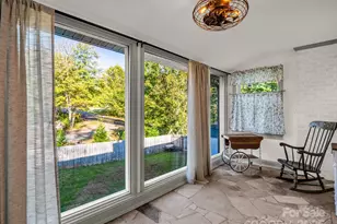 2115 N Stoney View Ct, Hendersonville, NC 28792 - Photo 19