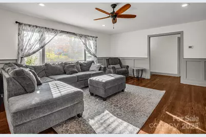 2115 N Stoney View Court, Hendersonville, NC 28792 - Photo 9