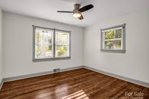 2115 N Stoney View Ct, Hendersonville, NC 28792 - Photo 29