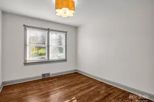 2115 N Stoney View Ct, Hendersonville, NC 28792 - Photo 31